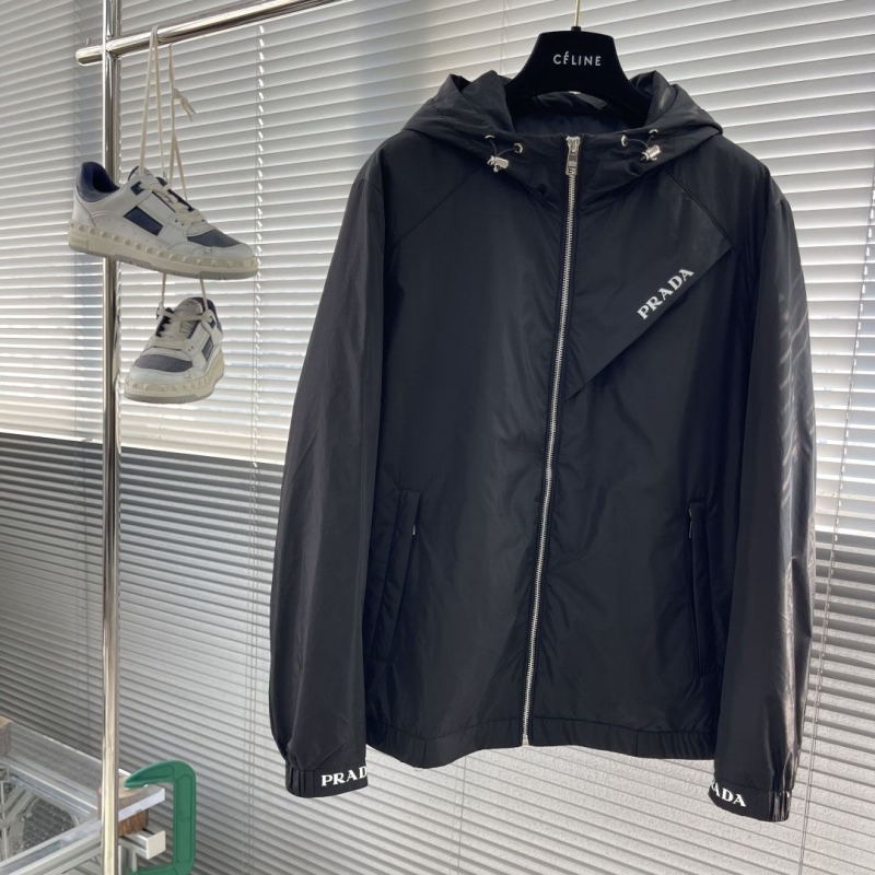 Pra*a outwear